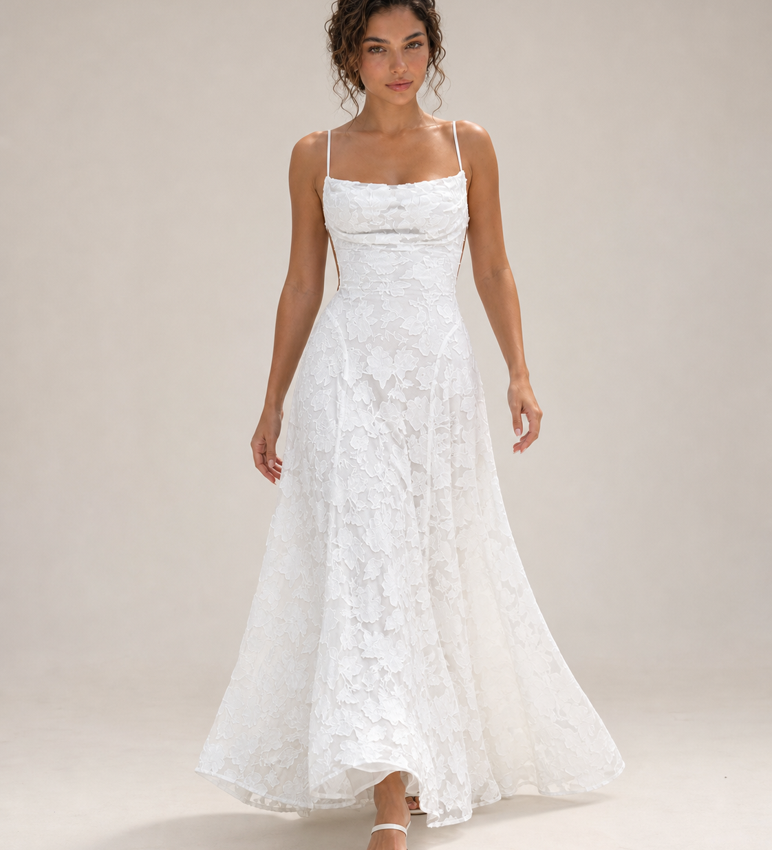 FRANCISA vestido branco em renda — imagem principal