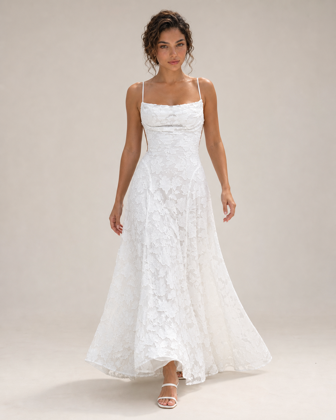 FRANCISA vestido branco em renda — imagem principal