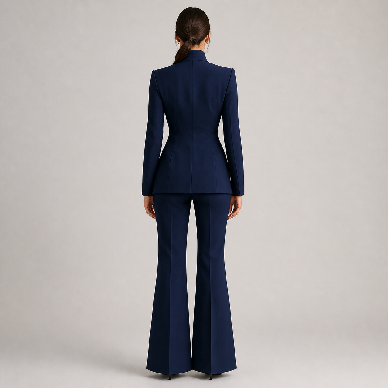 INNA fato feminino azul — vista traseira de corpo inteiro