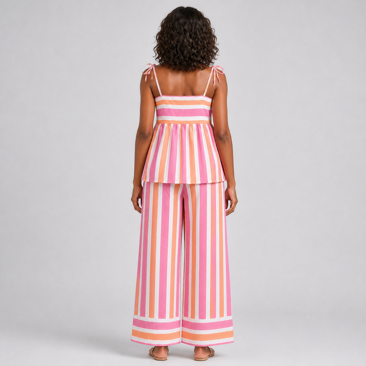 MORIAH conjunto rosa às riscas — vista traseira