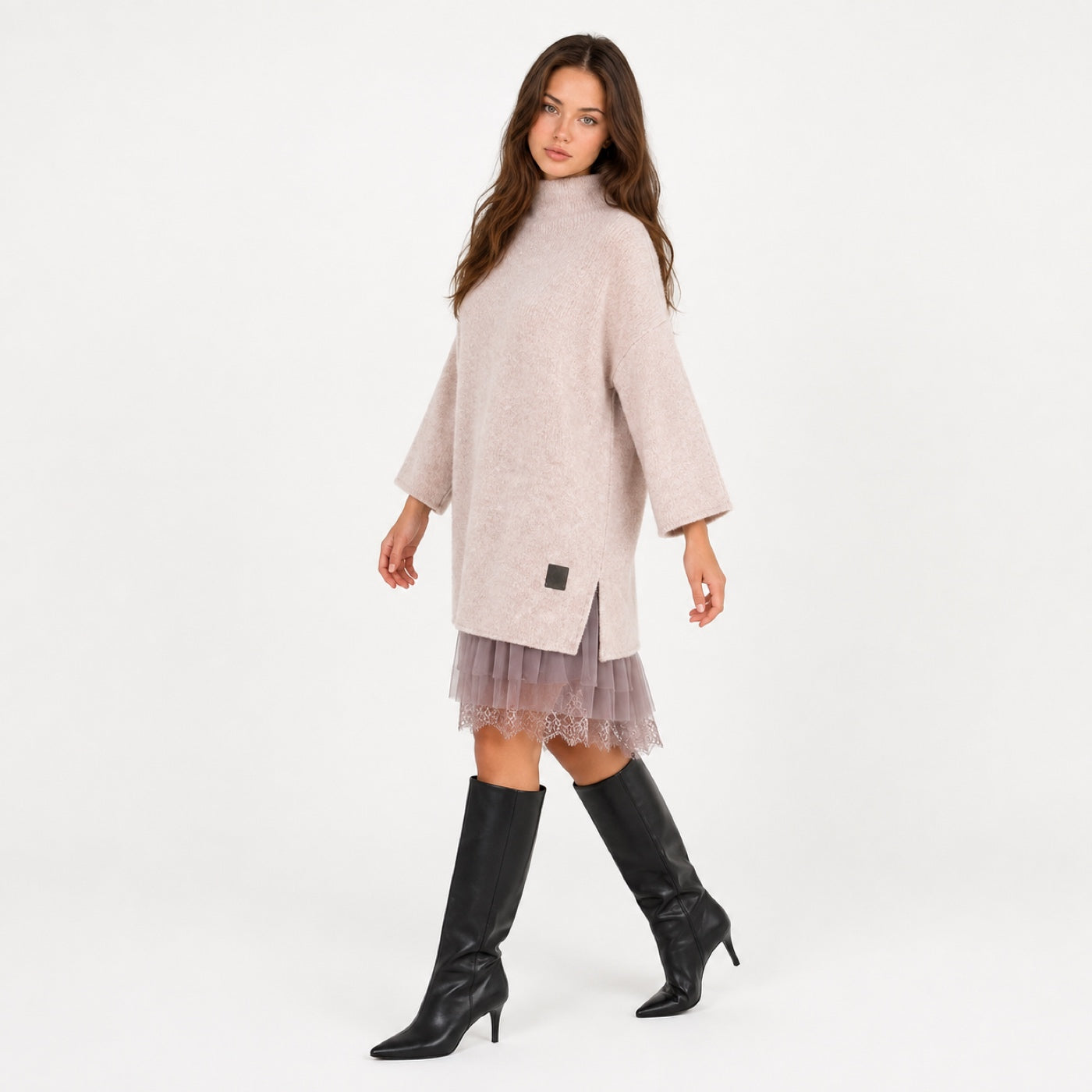 YOLANDE conjunto rosa — vista lateral