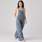 AUREA macacão denim floral — vista em movimento
