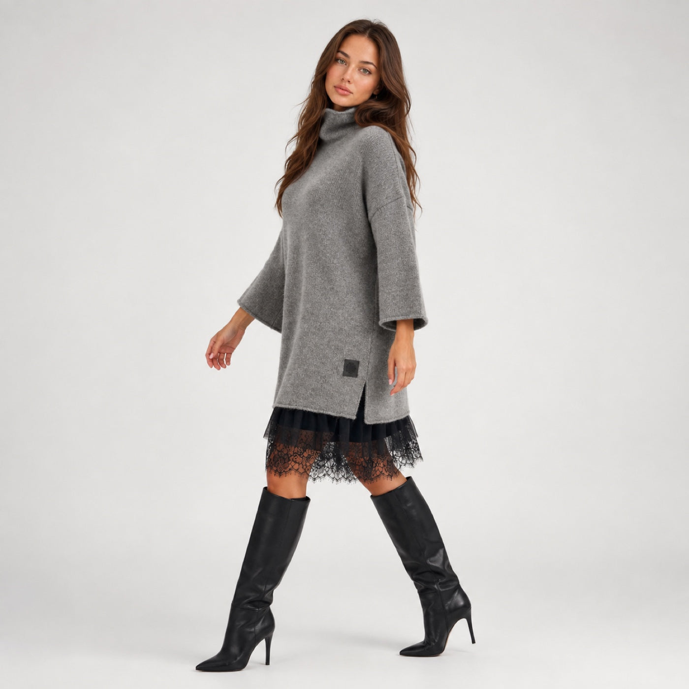 YOLANDE conjunto cinza — vista lateral