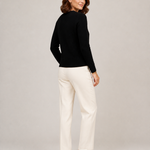 ANNA cardigan preto — vista traseira na modelo