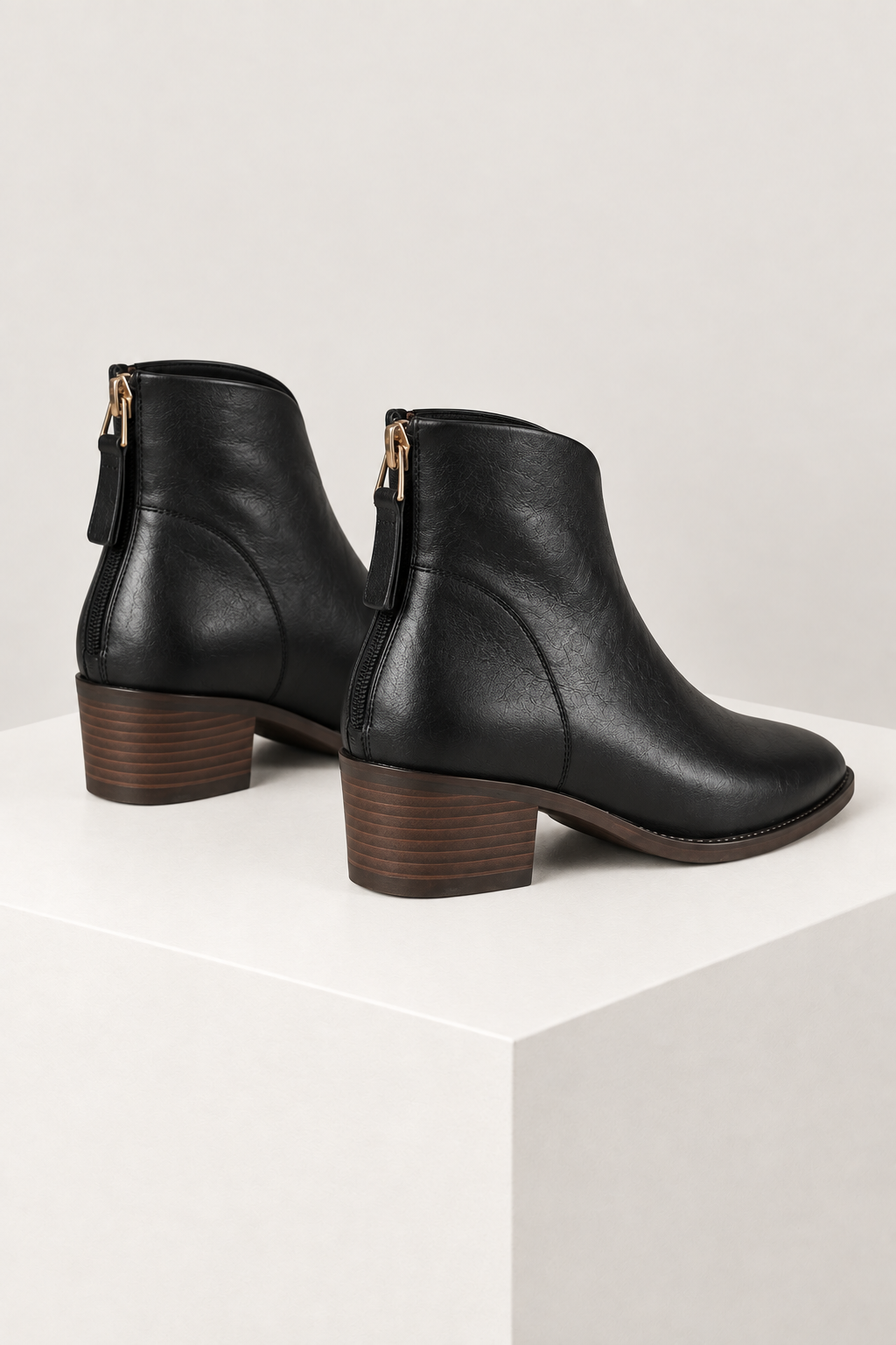 CAMILA — botins preto, vista traseira