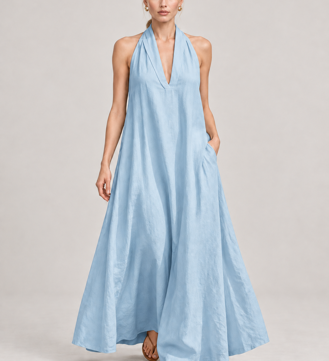 CLARA — azul, com modelo em estúdio