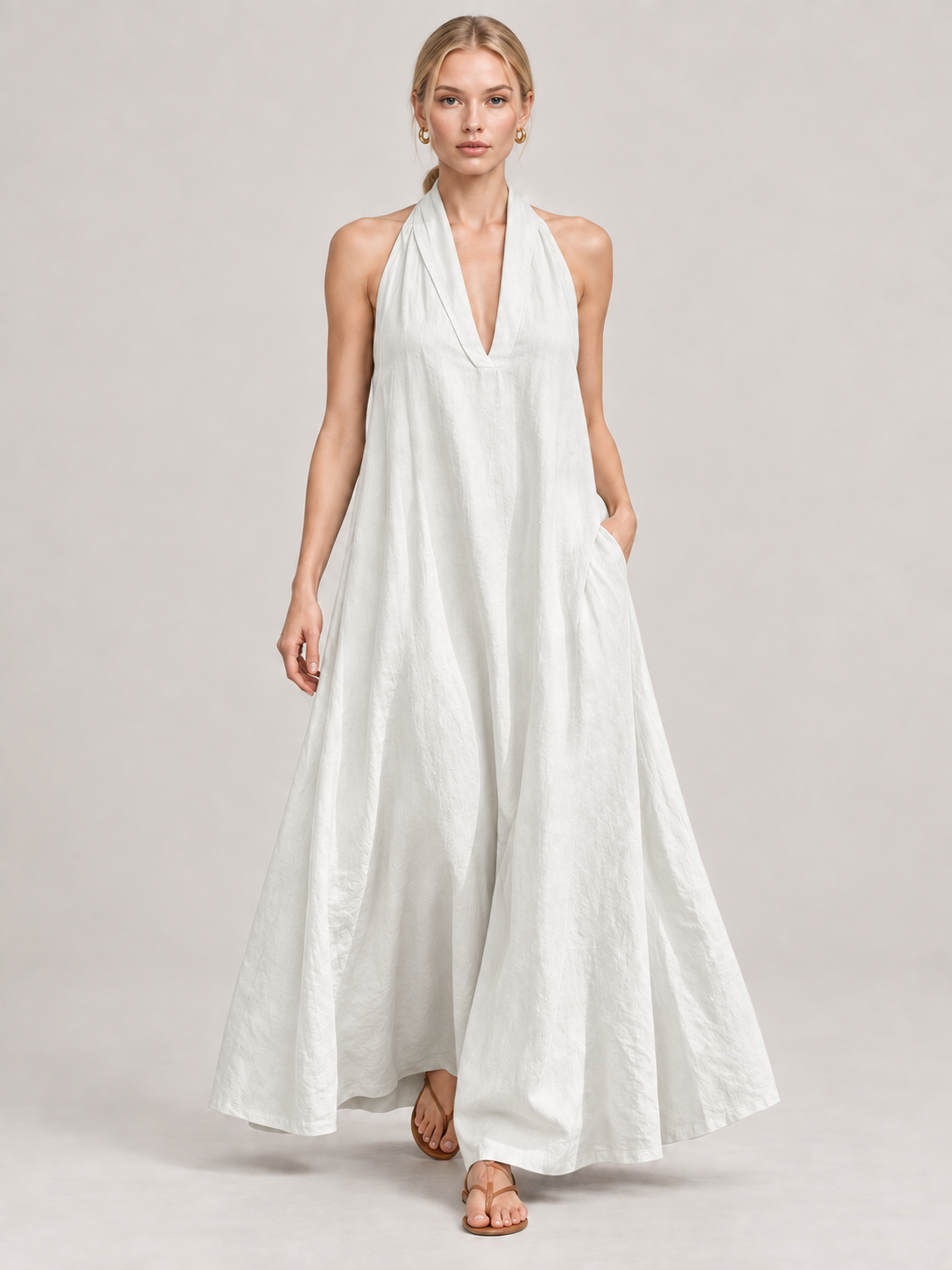 CLARA — branco, com modelo em estúdio