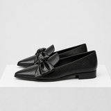 CLAUDIA loafers pretos com laço - vista lateral