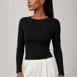 Top Claudia preto — detalhe aproximado