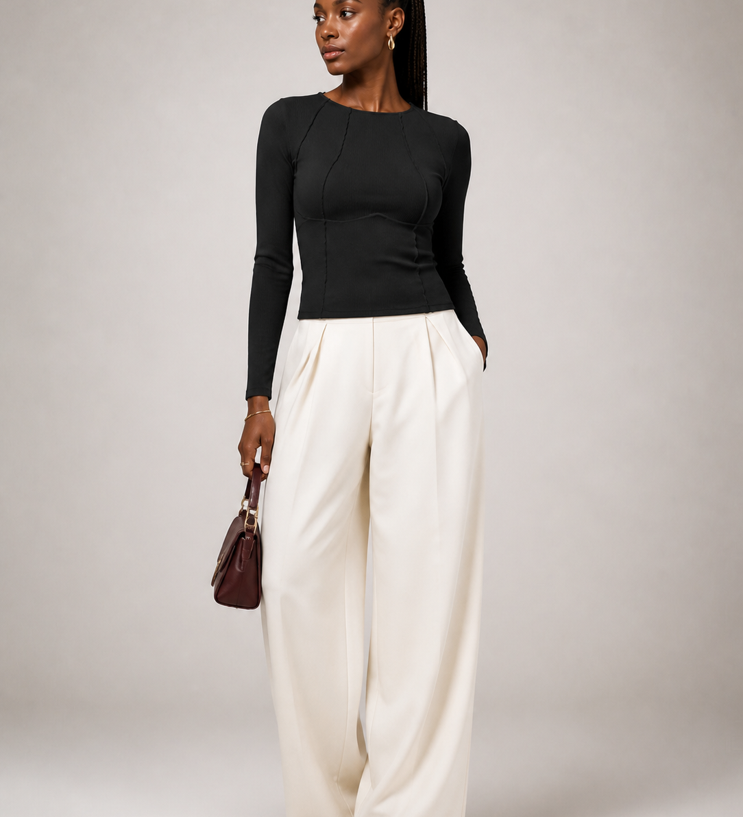 Top Claudia preto — imagem principal em modelo