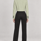 DIORA — blazer Verde, vista de costas com modelo