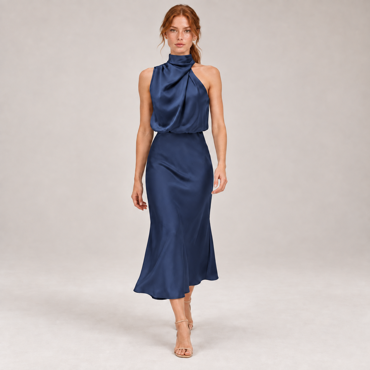 FLAVIA com modelo — Azul — corpo inteiro