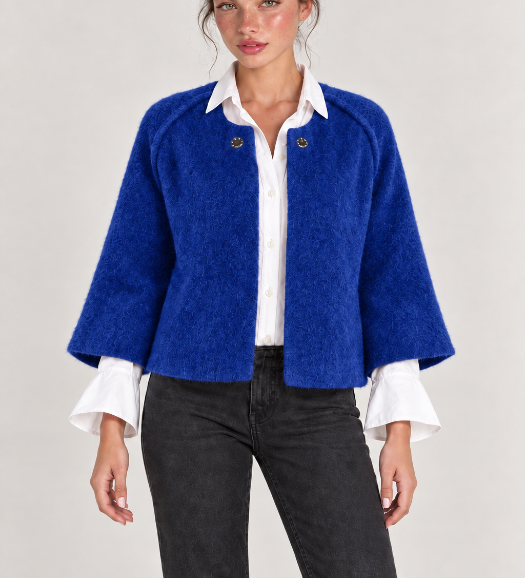 JACINTA — casaco Azul, vista aproximada com modelo
