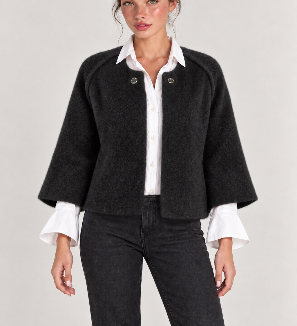 JACINTA — casaco Preto, vista aproximada com modelo