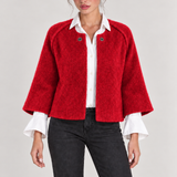 JACINTA — casaco Vermelho, vista aproximada com modelo