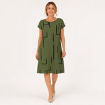 MILOU vestido verde com linhas abstratas — vista frontal
