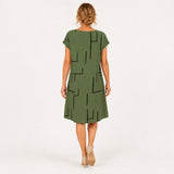 MILOU vestido verde com linhas abstratas — vista traseira