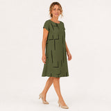 MILOU vestido verde com linhas abstratas — vista lateral