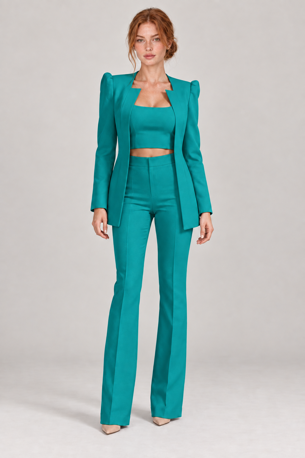 SELINA verde — conjunto de três peças, corpo inteiro com modelo