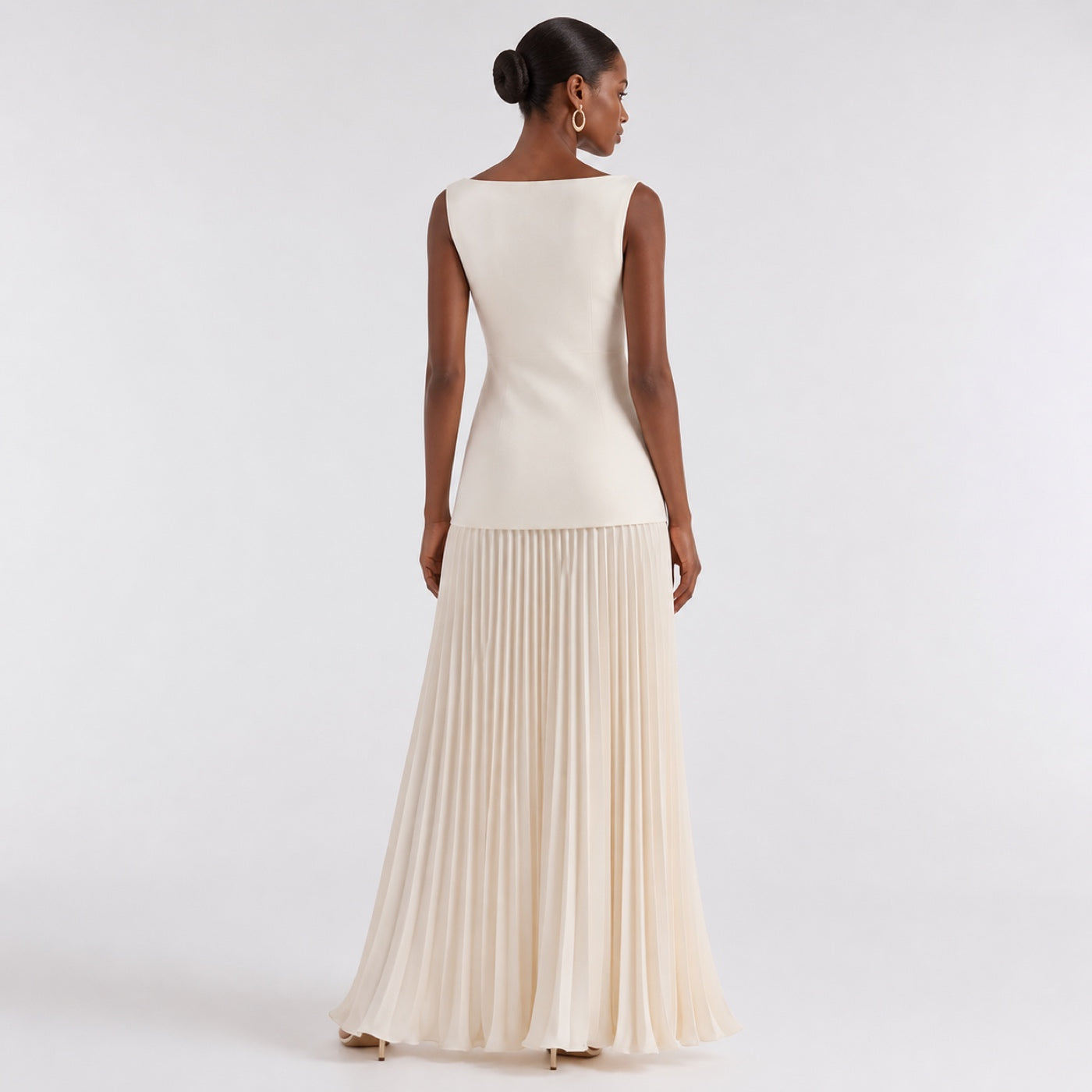 SERENA conjunto plissado bege — vista traseira